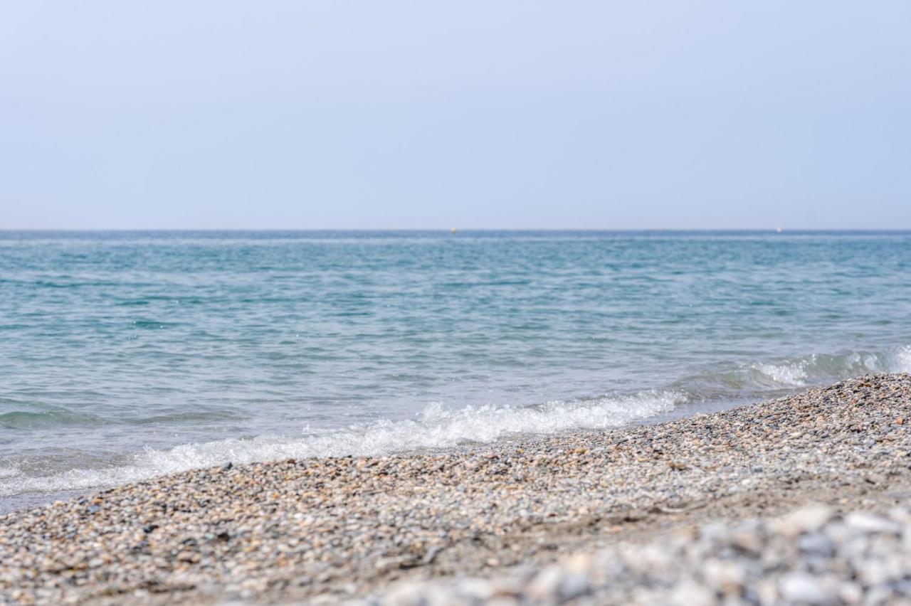 Lujo Frente Al Mar. Luxury On The Beachfront. Motril Esterno foto