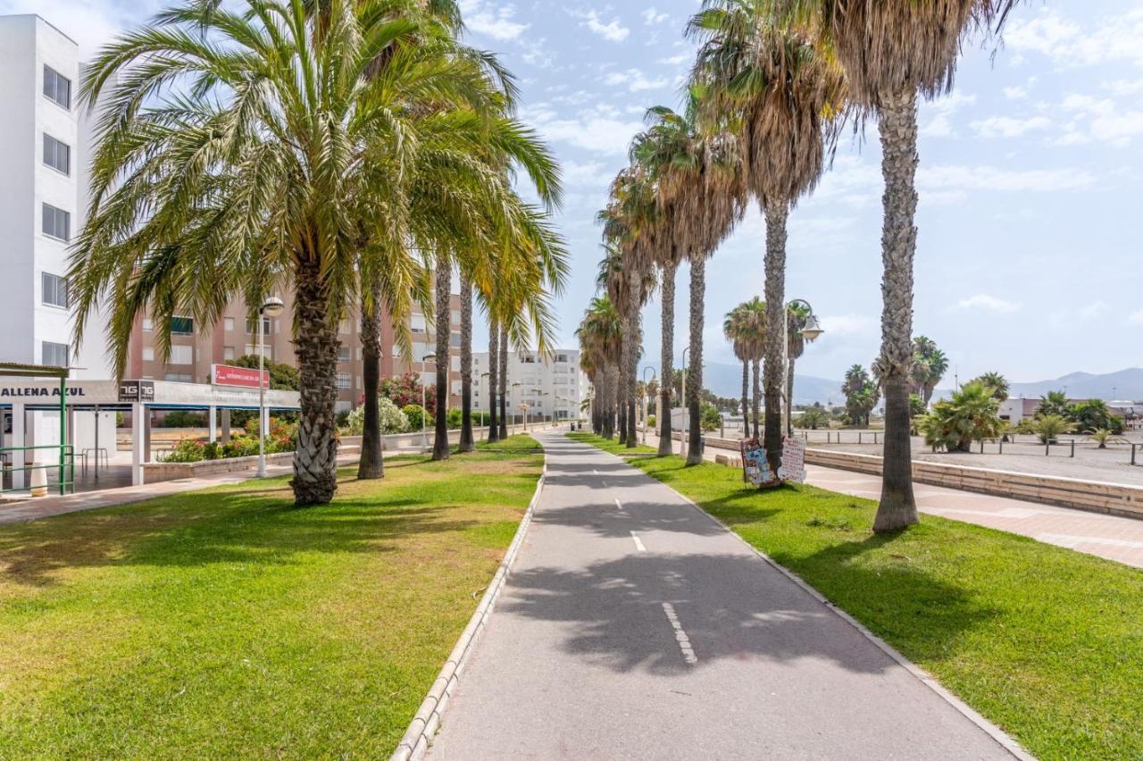Lujo Frente Al Mar. Luxury On The Beachfront. Motril Esterno foto